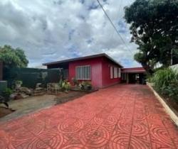 Maison / Villa 4 pi&egrave;ce(s)  129 m2