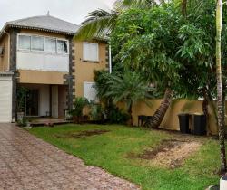 Maison / Villa 4 pi&egrave;ce(s)  125 m2