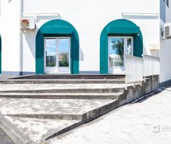 Local commercial 5 pi&egrave;ce(s) 