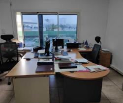 Local commercial Plus de 5 pi&egrave;ces 