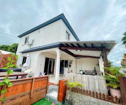 Maison / Villa 4 pi&egrave;ce(s)  110 m2