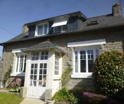 Maison / Villa 4 pi&egrave;ce(s)  75 m2