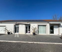 Maison / Villa 5 pi&egrave;ce(s)  107 m2