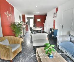 Maison / Villa 5 pi&egrave;ce(s)  107 m2