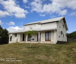 Maison / Villa 5 pi&egrave;ce(s)  200 m2