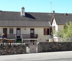 Maison / Villa Plus de 5 pi&egrave;ces  130 m ...
