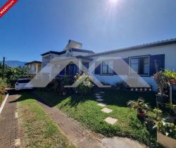 Maison / Villa 4 pi&egrave;ce(s)  130 m2