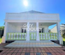 Maison / Villa 4 pi&egrave;ce(s)  156 m2