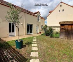 Maison / Villa 5 pi&egrave;ce(s)  130 m2