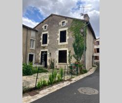Maison / Villa 3 pi&egrave;ce(s)  88 m2