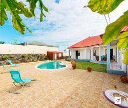 Maison / Villa 4 pi&egrave;ce(s)  138 m2