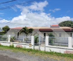 Maison / Villa Plus de 5 pi&egrave;ces  133 m ...