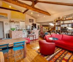Appartement 2 pi&egrave;ce(s)  75 m2