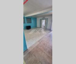 Local commercial 2 pi&egrave;ce(s) 