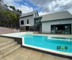 Maison / Villa Plus de 5 pi&egrave;ces  220 m ...