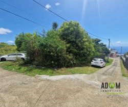 Maison / Villa 3 pi&egrave;ce(s)  94 m2