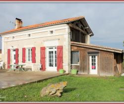 Maison / Villa 4 pi&egrave;ce(s)  115 m2