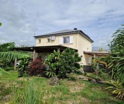 Maison / Villa 4 pi&egrave;ce(s)  126 m2