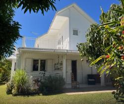 Maison / Villa 5 pi&egrave;ce(s)  140 m2