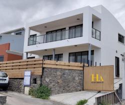 Maison / Villa Plus de 5 pi&egrave;ces  130 m ...