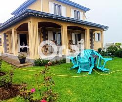 Maison / Villa 5 pi&egrave;ce(s)  115 m2