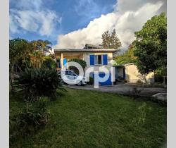 Maison / Villa 5 pi&egrave;ce(s)  143 m2