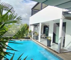 Maison / Villa 5 pi&egrave;ce(s)  136 m2