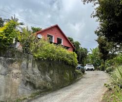 Maison / Villa 4 pi&egrave;ce(s)  100 m2