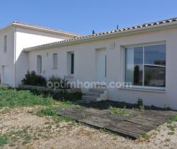 Maison / Villa 4 pi&egrave;ce(s)  90 m2