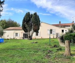 Maison / Villa 4 pi&egrave;ce(s)  116 m2