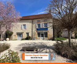 Maison / Villa Plus de 5 pi&egrave;ces  166 m ...