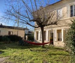 Maison / Villa 5 pi&egrave;ce(s)  146 m2