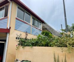 Maison / Villa 4 pi&egrave;ce(s)  191 m2