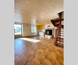 Maison / Villa 5 pi&egrave;ce(s)  83 m2