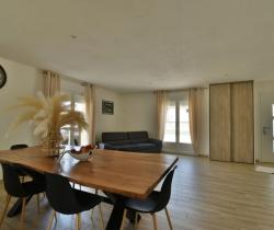 Maison / Villa 4 pi&egrave;ce(s)  93 m2