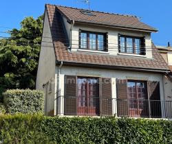 Maison / Villa 5 pi&egrave;ce(s)  90 m2