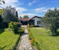 Maison / Villa 4 pi&egrave;ce(s)  95 m2