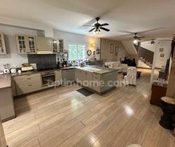 Maison / Villa Plus de 5 pi&egrave;ces  170 m ...