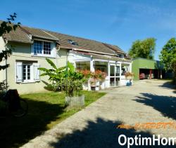 Maison / Villa 5 pi&egrave;ce(s)  138 m2