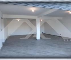 Local commercial 2 pi&egrave;ce(s) 