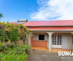 Maison / Villa Plus de 5 pi&egrave;ces  99 m2