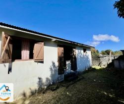 Maison / Villa 4 pi&egrave;ce(s)  65 m2