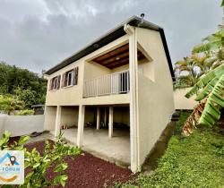 Maison / Villa 4 pi&egrave;ce(s)  107 m2