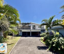 Maison / Villa 4 pi&egrave;ce(s)  107 m2