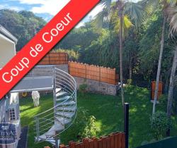 Maison / Villa 4 pi&egrave;ce(s)  108 m2