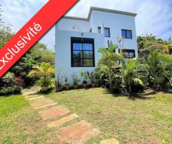 Maison / Villa 5 pi&egrave;ce(s)  155 m2