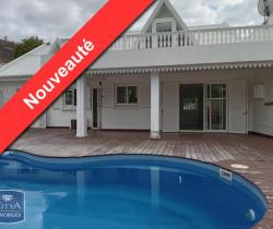 Maison / Villa 4 pi&egrave;ce(s)  155 m2