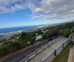 Maison / Villa 5 pi&egrave;ce(s)  138 m2