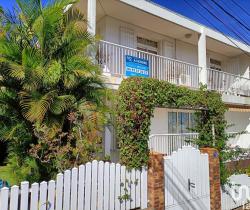 Maison / Villa 5 pi&egrave;ce(s)  200 m2