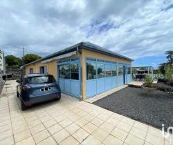Maison / Villa 4 pi&egrave;ce(s)  190 m2